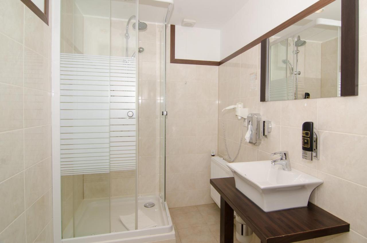 Hotel -Restaurant Taormina Birkenfeld  Екстериор снимка